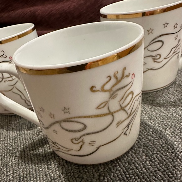 Rudolph Gold Rimmed Mugs - Picture 1 of 8